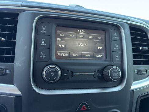 Used 2024 RAM 1500 Classic SLT image 18