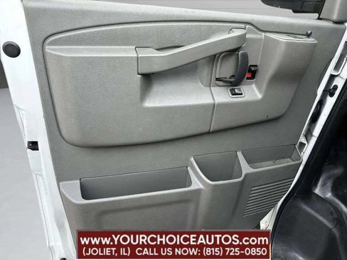 Used 2016 Chevrolet Express 2500 image 22