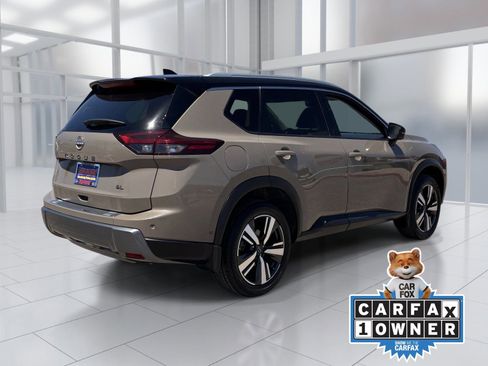 Certified 2024 Nissan Rogue SL FWD image 6