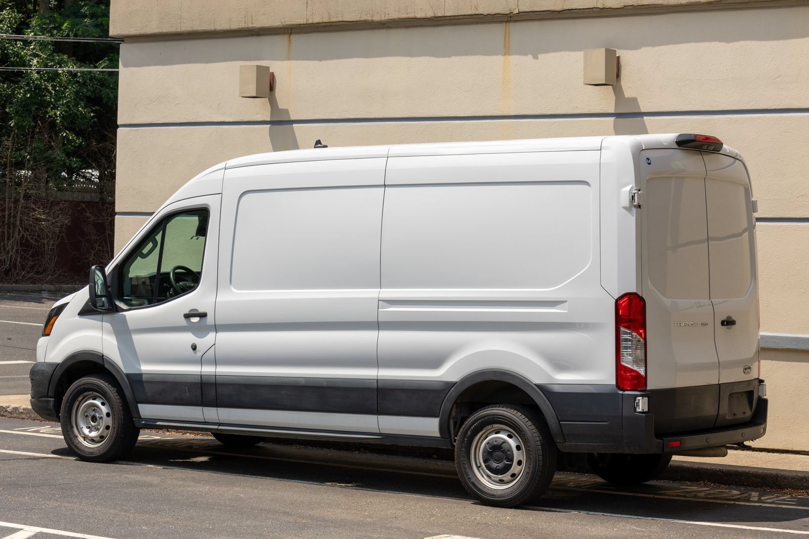 Used 2023 Ford Transit 250 Medium Roof w/ Load Area Protection Package RWD image 8