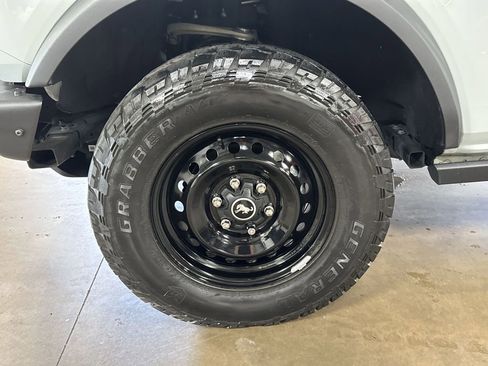 Used 2022 Ford Bronco Black Diamond AWD/4WD image 31