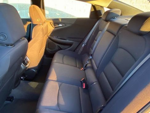 Used 2024 Chevrolet Malibu LT FWD image 11
