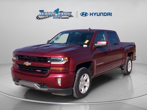 Used 2017 Chevrolet Silverado 1500 LT w/ All Star Edition image 4