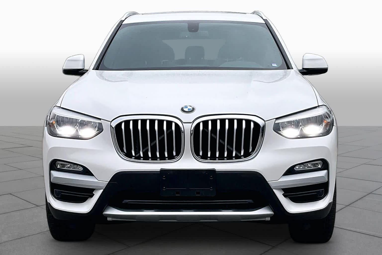 Used 2018 BMW X3 xDrive30i AWD/4WD image 3
