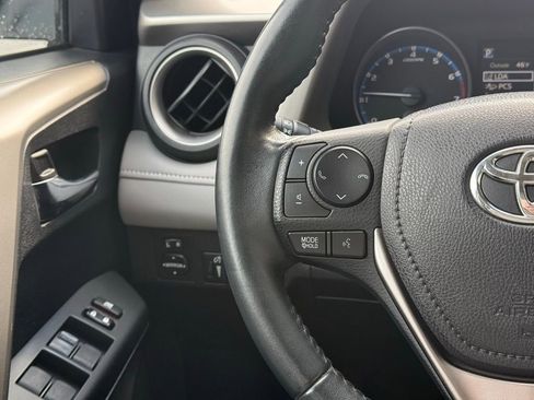 Used 2017 Toyota RAV4 XLE image 9