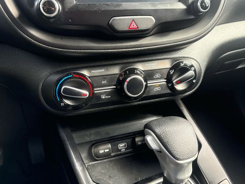 Used 2021 Kia Soul S image 21