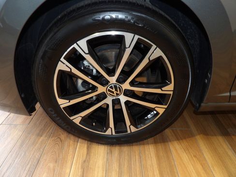 Used 2023 Volkswagen Jetta Sport image 10