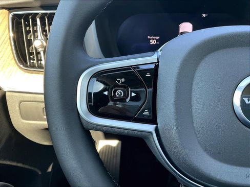 New 2026 Volvo XC60 B5 Plus w/ Climate Package AWD/4WD image 17