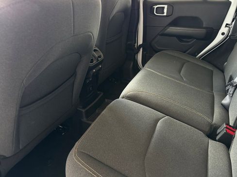 Used 2025 Jeep Wrangler Unlimited Sahara w/ Safety Group image 14