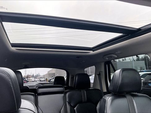 Used 2023 Honda Pilot Touring image 30