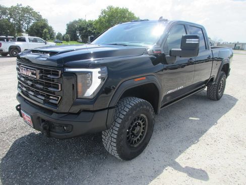 New 2026 GMC Sierra 2500 AT4X w/ AT4X AEV Edition AWD/4WD image 11