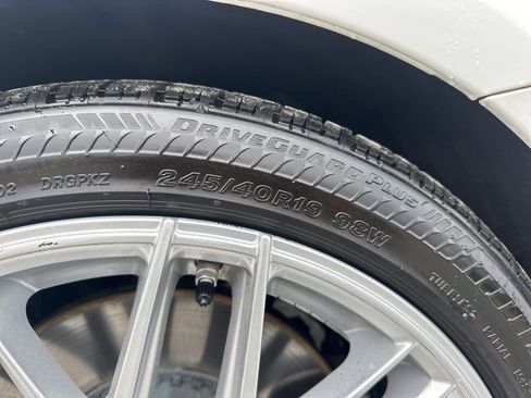 Used 2019 Mercedes-Benz E 450 Coupe w/ AMG Line Package image 31