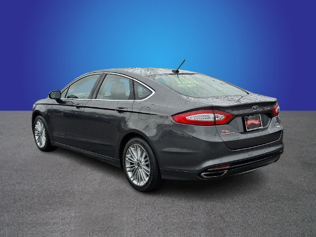 Used 2016 Ford Fusion SE w/ Equipment Group 202A FWD image 6