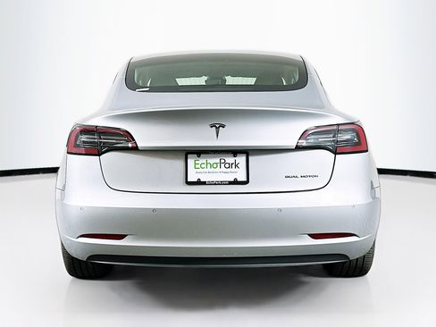 Used 2018 Tesla Model 3 Long Range image 7