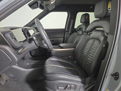 Used 2025 Rivian R1S Adventure Dual AWD/4WD image 20