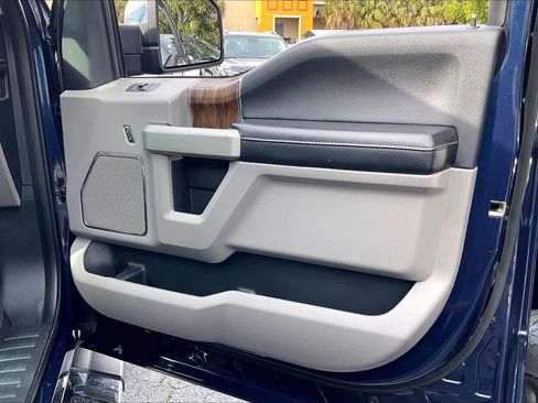 Used 2018 Ford F150 Lariat w/ Equipment Group 502A Luxury image 22