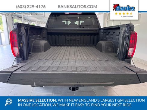Certified 2022 GMC Sierra 1500 Elevation w/ Elevation Premium Package AWD/4WD image 8