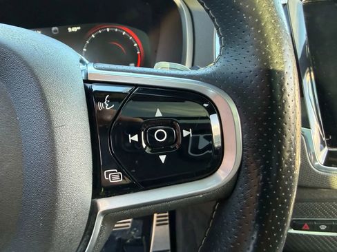 Used 2017 Volvo XC90 T6 R-Design w/ Vision Package image 25