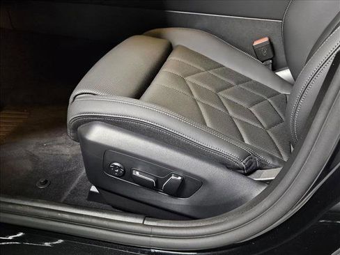 Used 2026 BMW 530i w/ Premium Package image 4