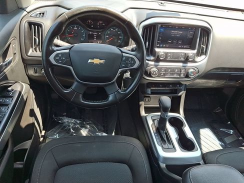 Used 2022 Chevrolet Colorado LT w/ LT Convenience Package RWD image 12