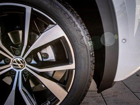 New 2026 Volkswagen Atlas SEL Premium R-Line image 23