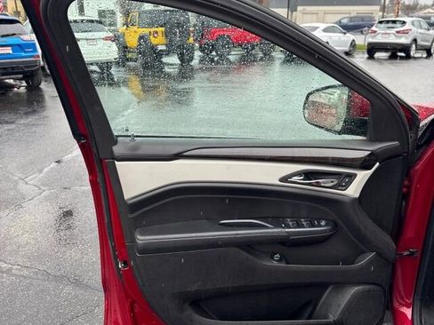 Used 2014 Cadillac SRX Performance w/ Driver Awareness Package image 9