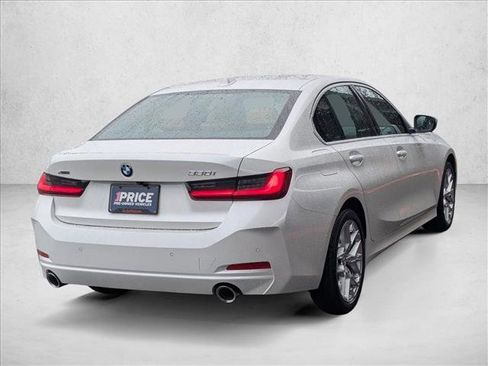 Used 2025 BMW 330i xDrive Sedan w/ Convenience Package image 5
