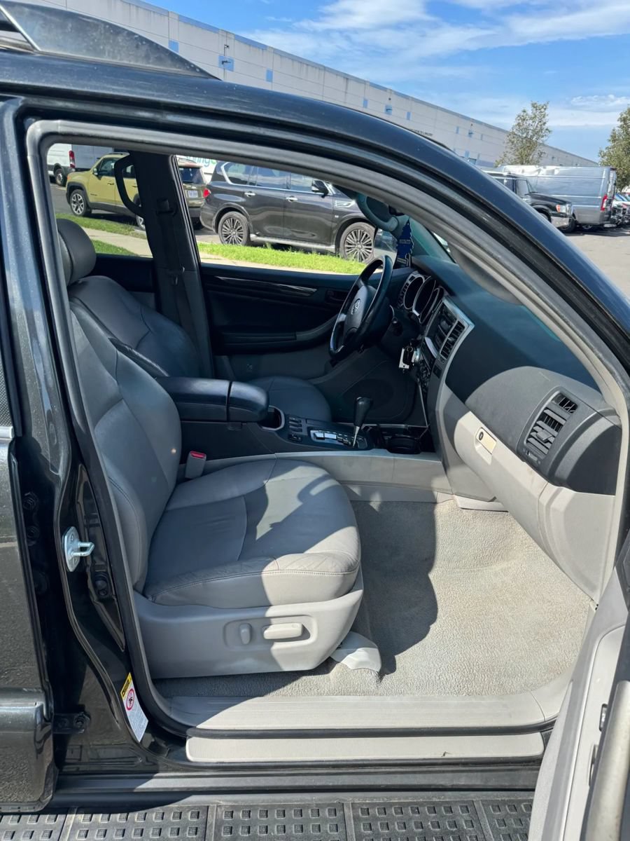 Used 2007 Toyota 4Runner Limited AWD/4WD image 37