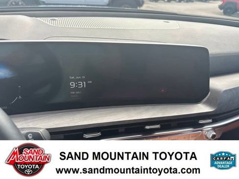 Used 2025 Kia Telluride SX X-Line AWD/4WD image 22