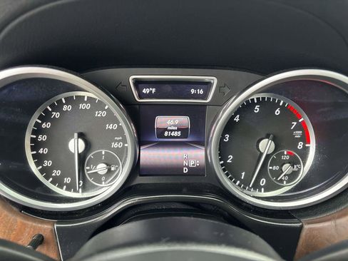 Used 2015 Mercedes-Benz GL 550 4MATIC image 23