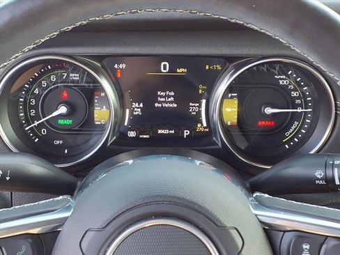 Used 2022 Jeep Wrangler Unlimited Sahara w/ Cold Weather Group image 20