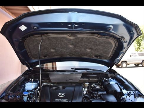 Used 2018 MAZDA CX-5 Touring w/ Preferred Equipment Package FWD image 40