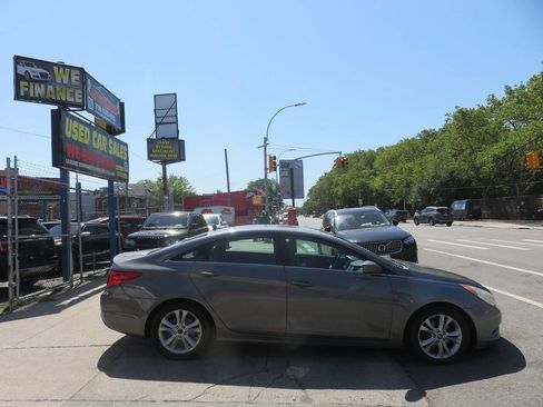 Used 2011 Hyundai Sonata GLS w/ Popular Equipment Pkg 2 FWD image 9