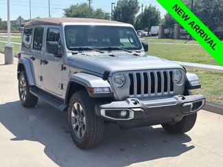 Used 2018 Jeep Wrangler Unlimited Sahara AWD/4WD video 1