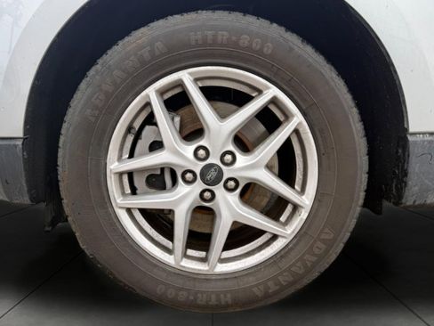 Used 2023 Ford Edge SEL image 7