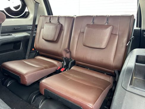 Used 2015 Toyota 4Runner Limited AWD/4WD image 9