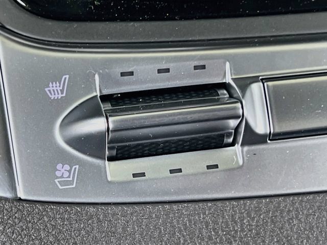 New 2027 Kia Carnival SX w/ Dark Edition Package FWD image 21