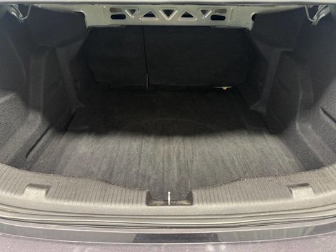 Used 2017 Chevrolet Cruze LT w/ Convenience Package image 16