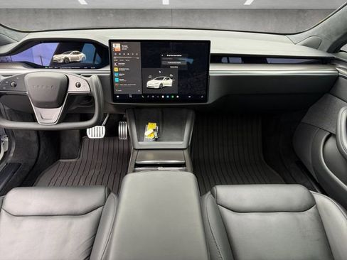 Used 2021 Tesla Model S Plaid image 3