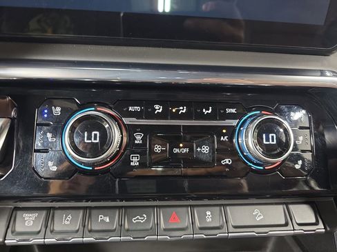 Used 2025 GMC Sierra 2500 Denali Ultimate AWD/4WD image 20