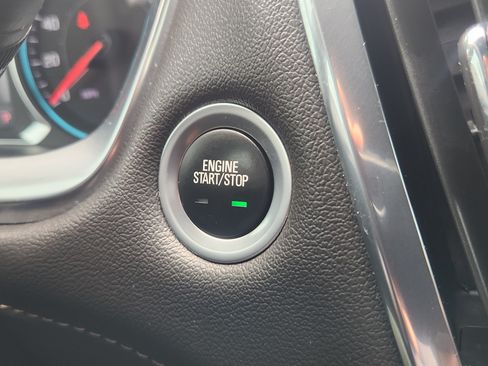 Used 2023 Chevrolet Traverse LT w/ LT Premium Package FWD image 20