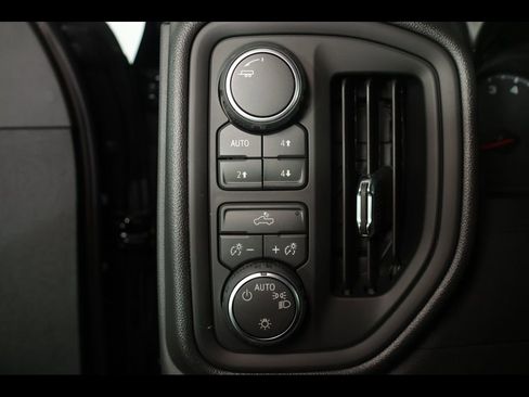 New 2026 Chevrolet Silverado 1500 Custom Trail Boss AWD/4WD image 13