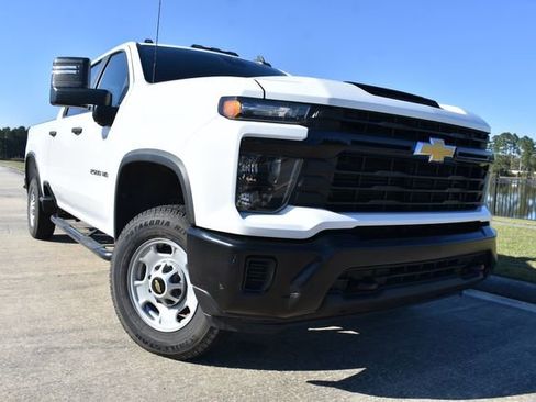 Used 2024 Chevrolet Silverado 2500 W/T image 5