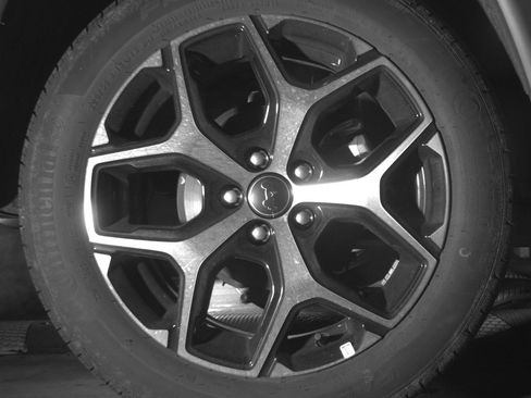 Used 2025 Jeep Compass Limited image 15