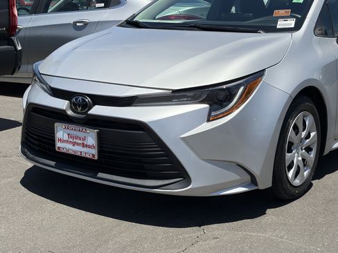 Certified 2024 Toyota Corolla LE FWD image 7