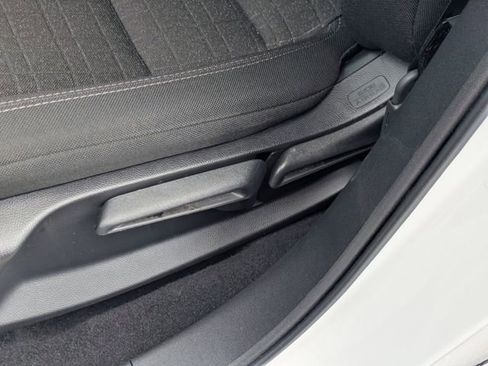 Used 2024 Honda HR-V LX image 18