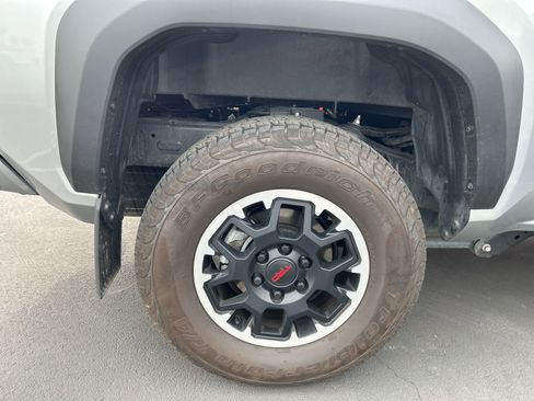 Used 2024 Toyota Tacoma TRD Off-Road w/ TRD Off Road Upgrade Package AWD/4WD image 6