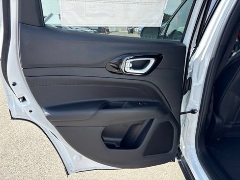 New 2026 Jeep Compass Limited AWD/4WD image 13