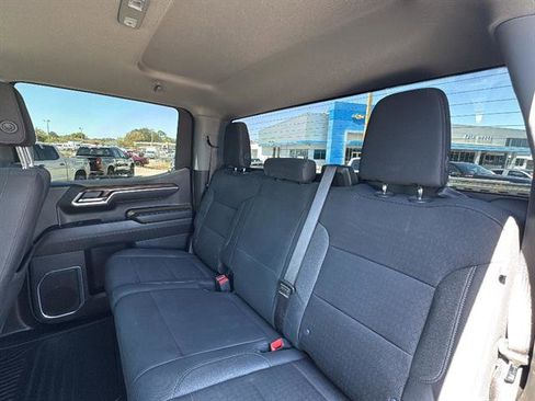 Used 2025 Chevrolet Silverado 1500 LT image 11