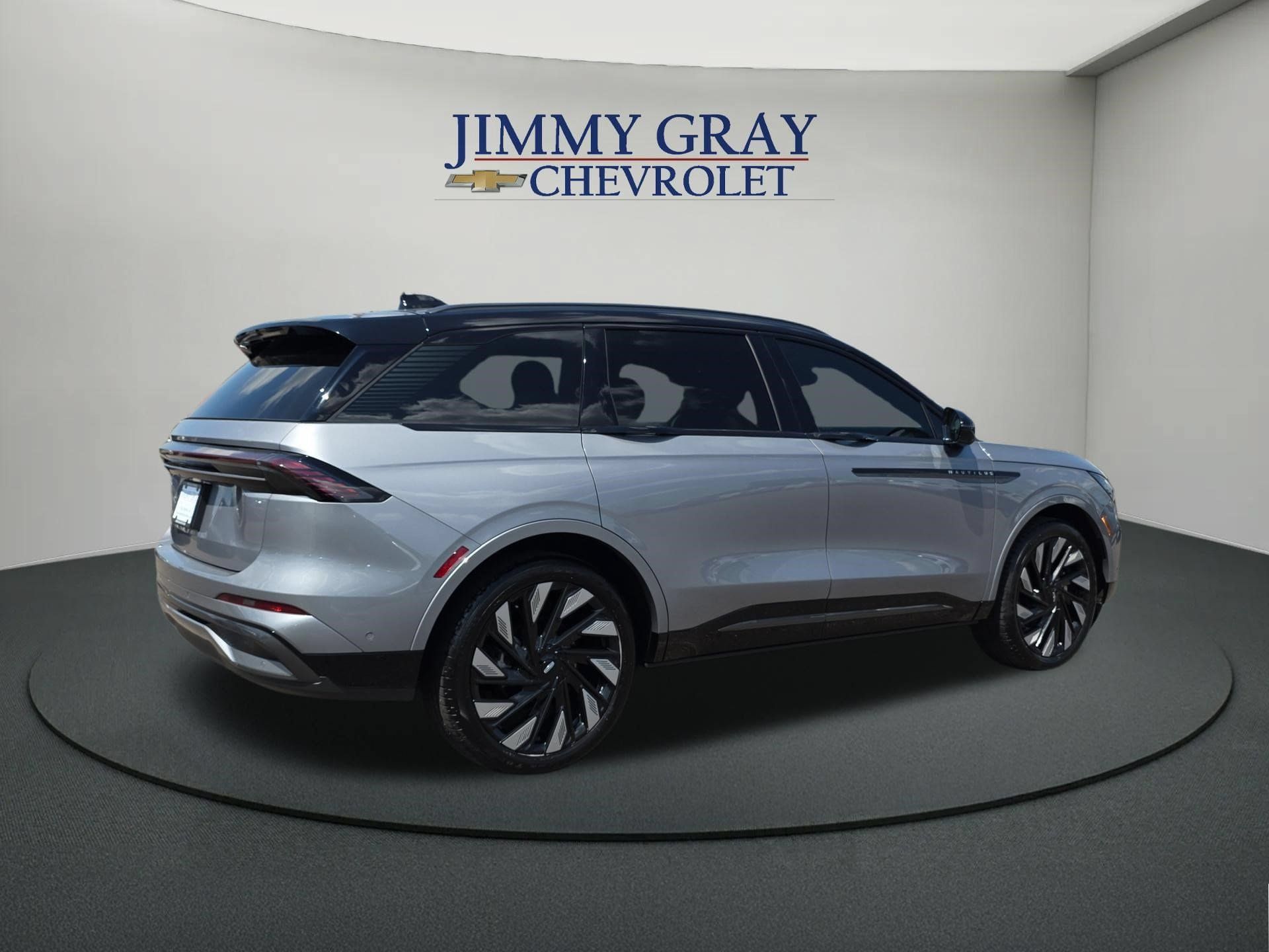 Used 2024 Lincoln Nautilus Reserve w/ Jet Appearance Package (87T) AWD/4WD image 5